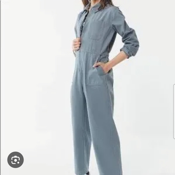 BDG Gray Jumpsuit with Elastic Waistband and Tapered Legs - Picture 1 of 6